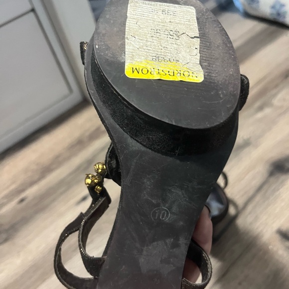 Elegant Metallic Brown and Gold Sandals - Picture 9 of 9